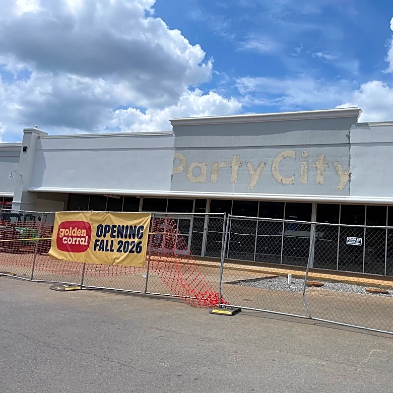 Golden Corral's return, Korean corn dogs among Knoxville restaurant updates