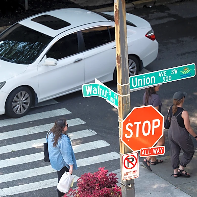 One-way plan worries Union Avenue business owners, who want a full traffic study