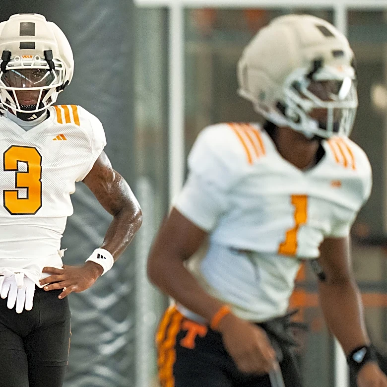 Why Tennessee football fans will see WR contest decided in Neyland Stadium