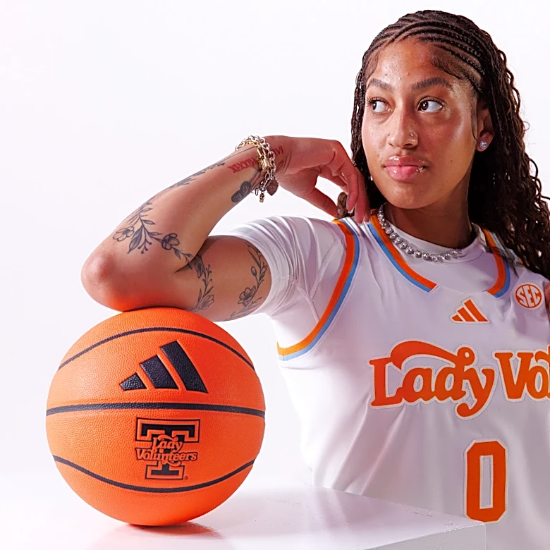 Will Pat Summitt patch fit on Lady Vols basketball jerseys with sponsored patch?