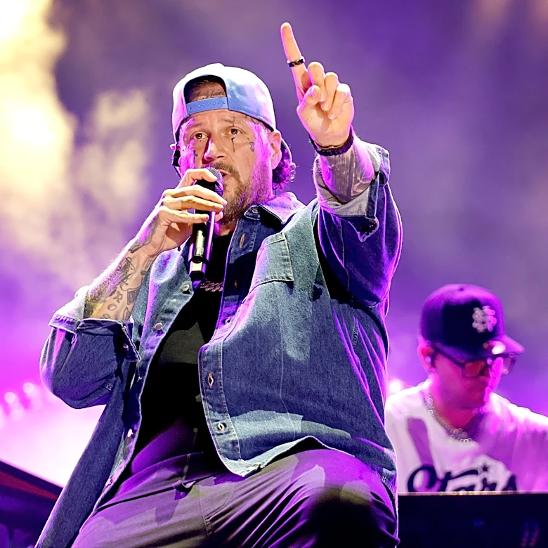 Jelly Roll roasts Trump, jokes about his weight loss on 'Jimmy Kimmel Live!'
