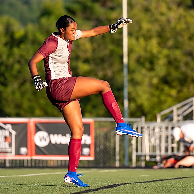 Fallyn Baker, daughter of former Tennessee basketball's Del Baker, debuts for Bearden
