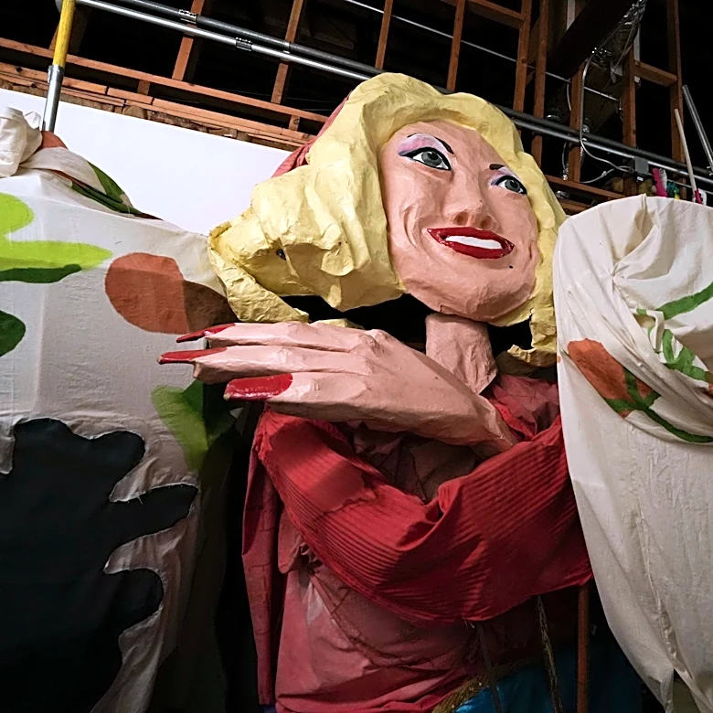 Dress bold and bright to the Knoxville parade honoring Dolly Parton