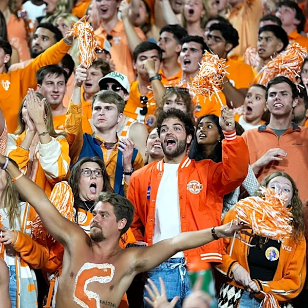 As University of Tennessee keeps winning, more applicants are turned away