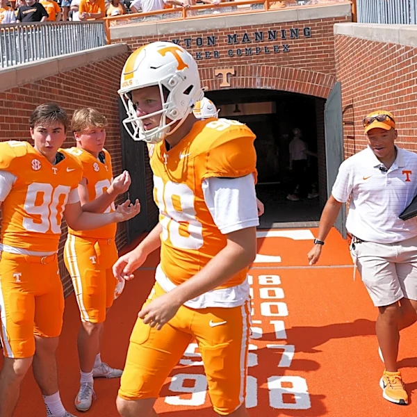 Watch Tennessee football punt blocked, returned by Georgia Tech for touchdown
