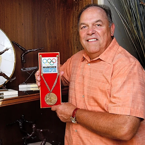 Bill Schmidt, whose renowned sports marketing career started in Knoxville, dies at 78