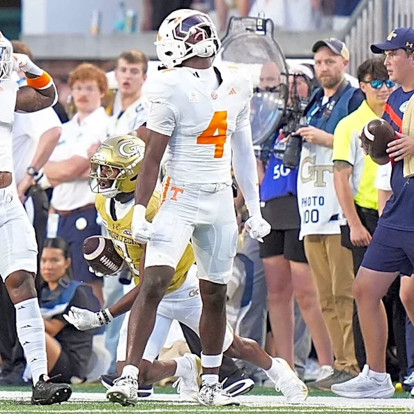 How Texas is making us hypercritical of Tennessee football’s flaws