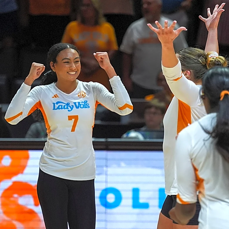 How Jalyn Stout became 'unicorn' thriving with Tennessee volleyball | Exclusive