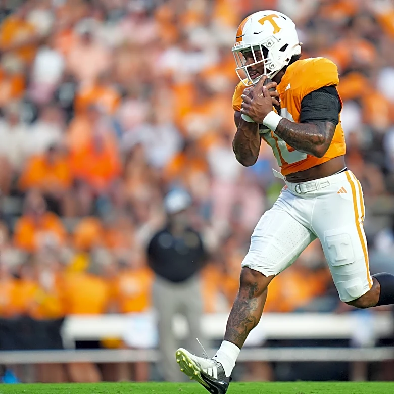 Tennessee football needs DeSean Bishop at top speed to outrun Texas | Adams