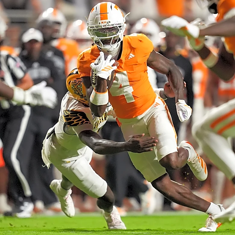 Where Tennessee ranks in college football polls after win vs Kennesaw State