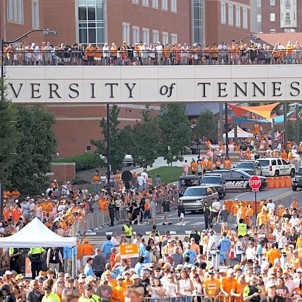Vols fans gave a generous welcome to Knoxville visitors | Letter