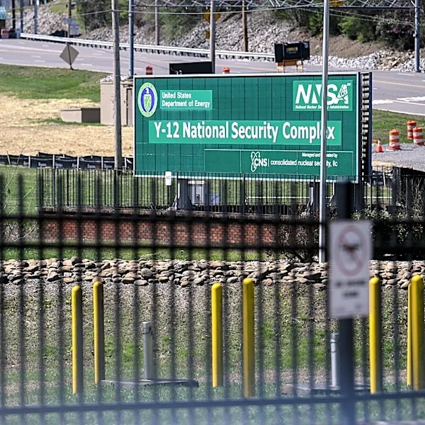 Y-12 workers shelter in place or go home after 'loud sound' and graffiti worry