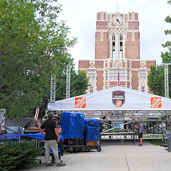 Where is 'College GameDay' this week? Location, schedule, guest picker for Week 4