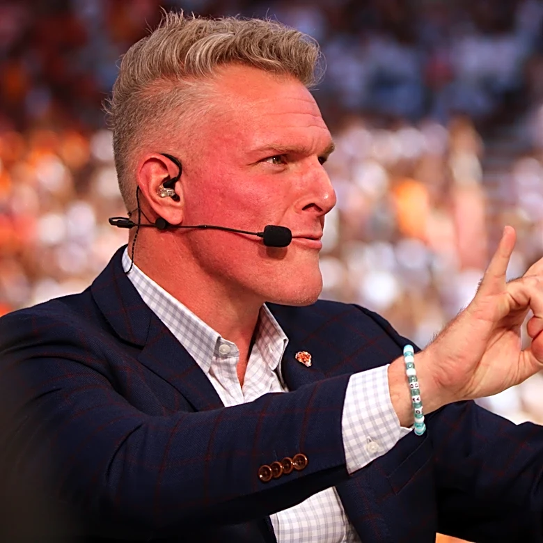 Pat McAfee on being in Peyton Manning's suite for Tennessee football vs Texas