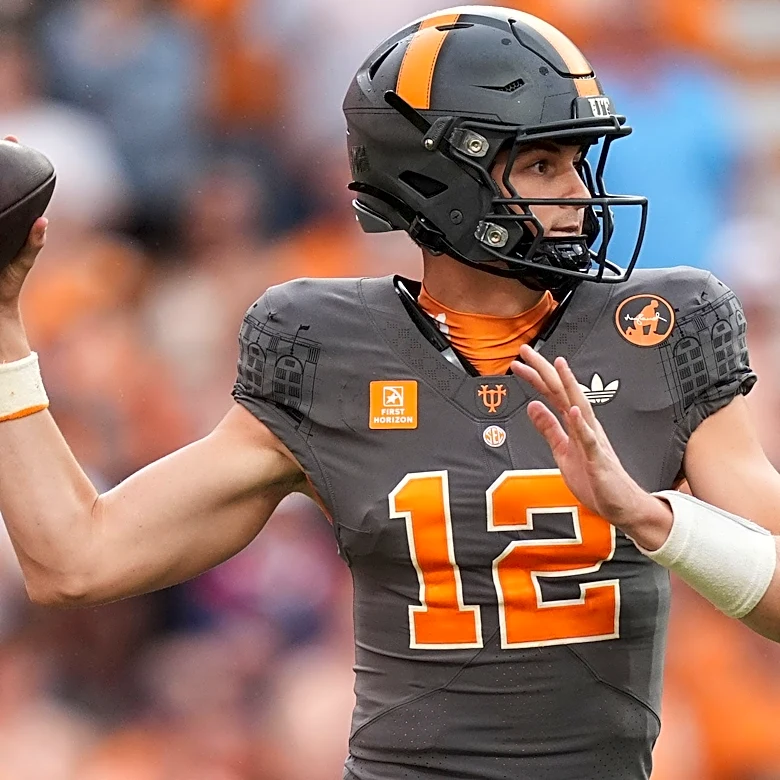 Quarterback George MacIntyre to start for Tennessee football vs Arkansas