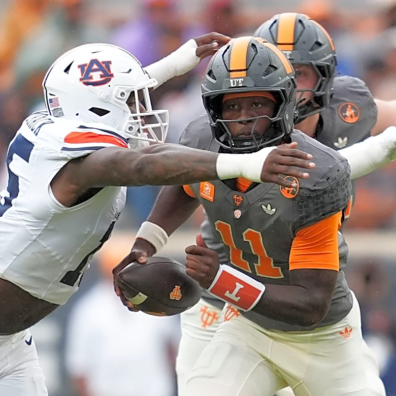 QB Faizon Brandon remains questionable for Tennessee football vs Arkansas