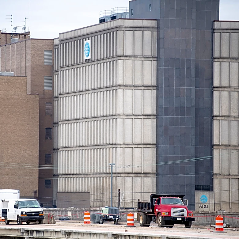 What's the story behind nearly-windowless AT&T building right by I-40?