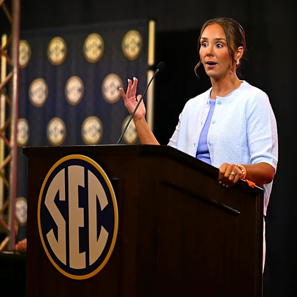 Why Kim Caldwell needed to set Lady Vols basketball standard her way