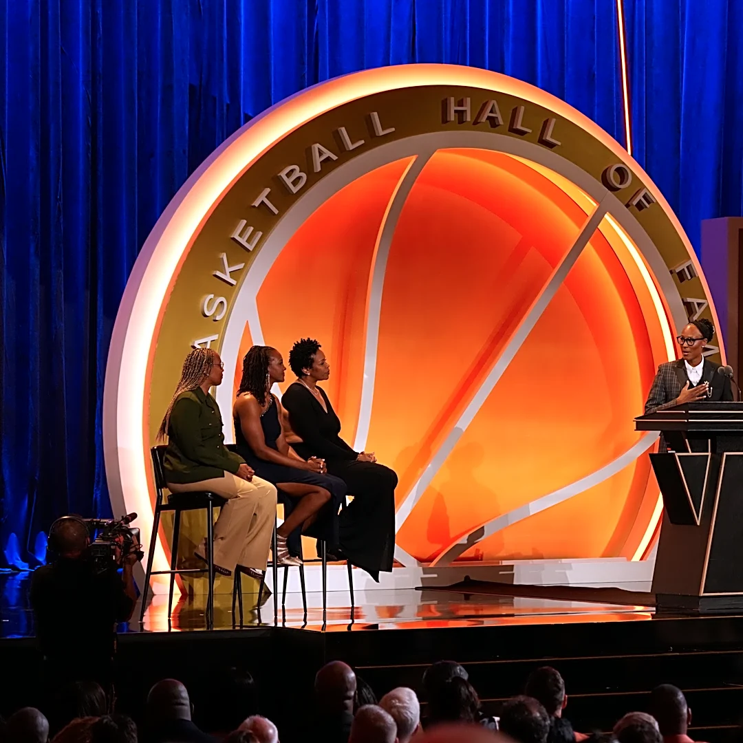 Tamika Catchings, Chamique Holdsclaw teammates again covering WNBA Finals with USA Sports
