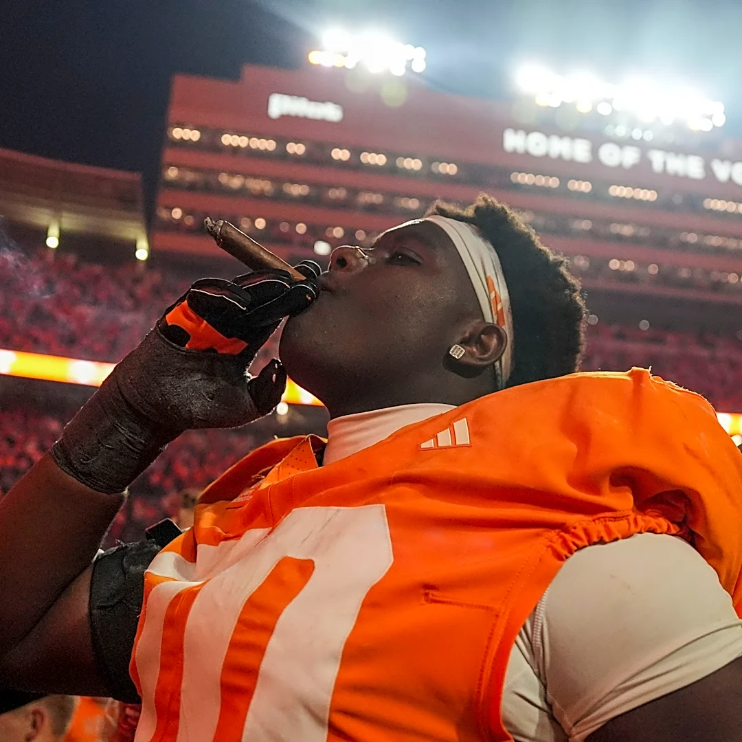 Watch Tennessee football locker room celebration after win vs Alabama