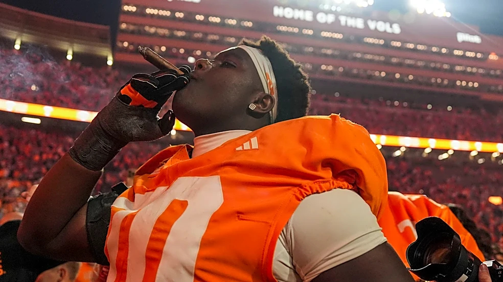 Watch Tennessee football locker room celebration after win vs Alabama