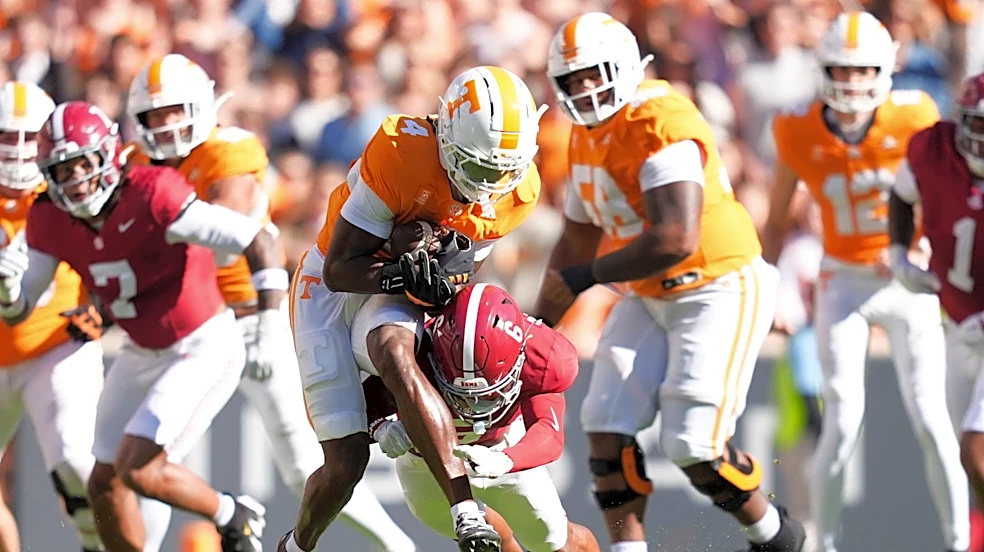 How Mike Matthews violent viral block showed best, worst of Tennessee playoff push