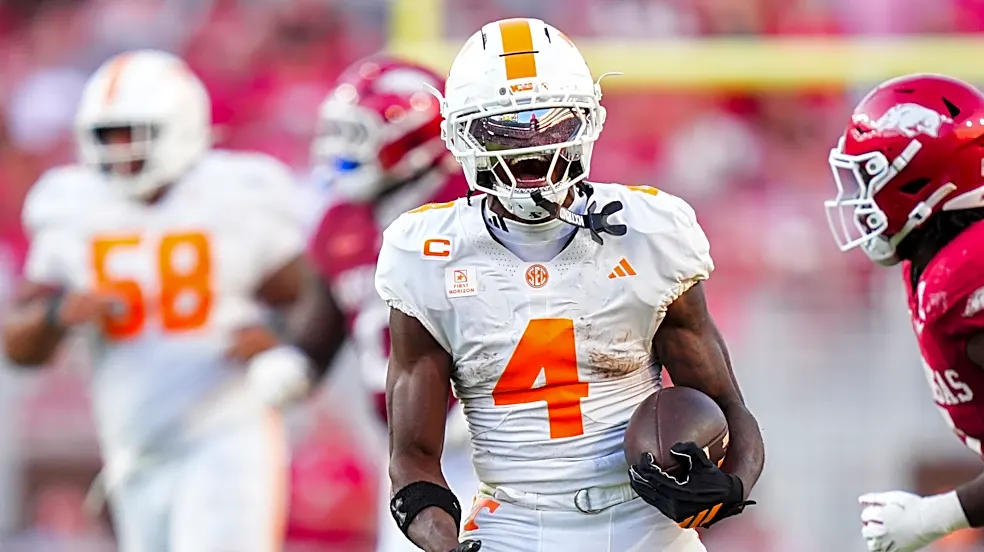 Tennessee football announces uniform combination for South Carolina game
