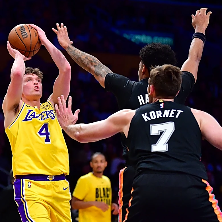 Former Tennessee star Dalton Knecht signs with New York Knicks, per report