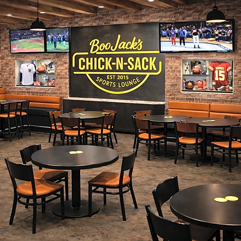 Make it a wings weekend, as Chick-N-Sack makes its downtown Knoxville debut