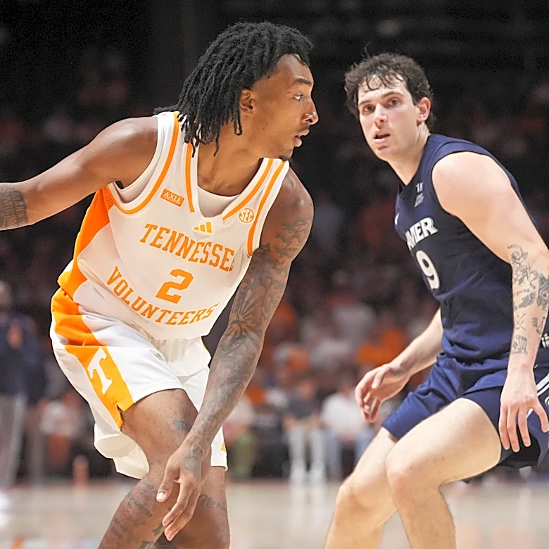 Tennessee basketball plays Davidson in secret scrimmage, see highlights