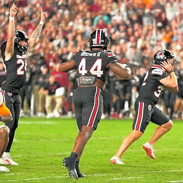 Where Tennessee ranks in college football polls after loss to South Carolina