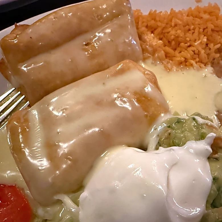 New restaurant serves tasty array of classic Mexican dishes | Grub Scout