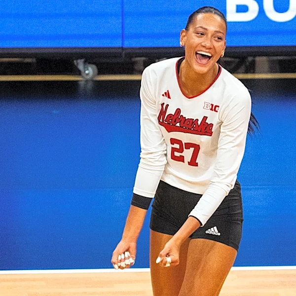 Best images of Nebraska volleyball star Harper Murray