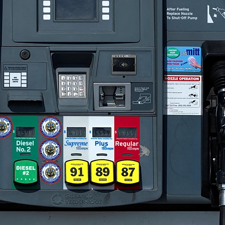 Gas prices continue to soar as cost of oil rises