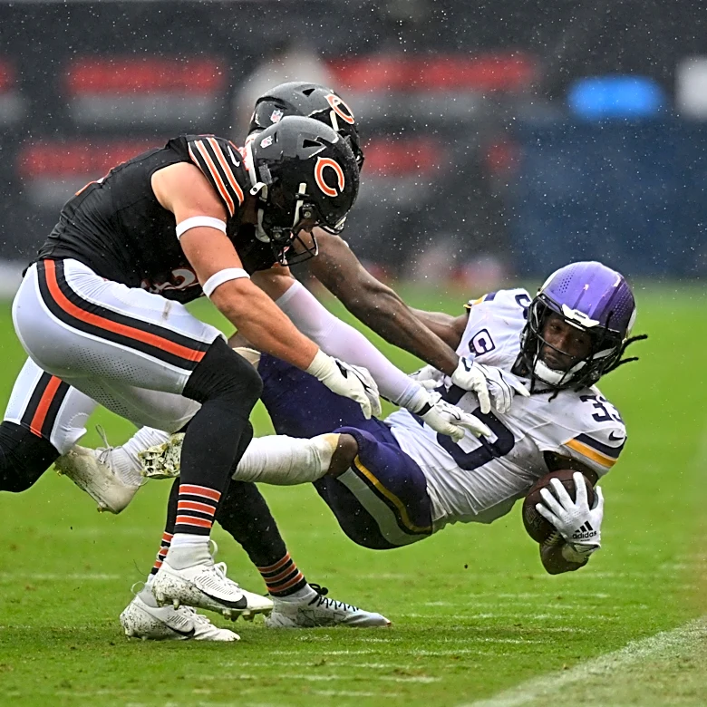Kenneth Walker III continues to dazzle on the ground for Chiefs