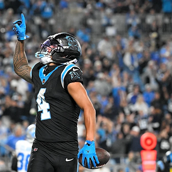 Jaxon Smith-Njigba surges to top of NFL receiving yardage leaders