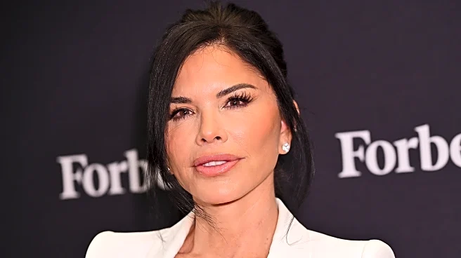 Jaw-Dropping Lauren Sánchez Bezos Pics That Make Us Miss Her Pre-Plastic Surgery Face