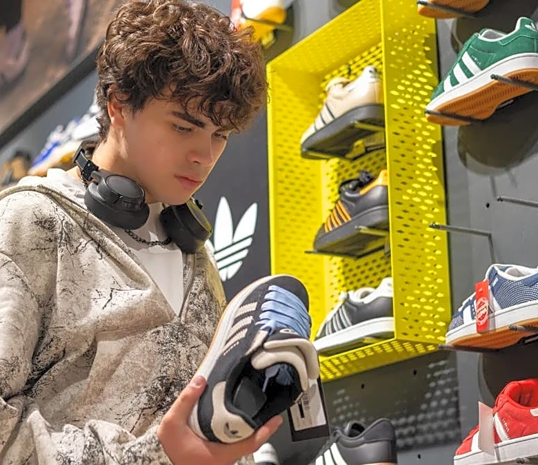 42-year-old sporting goods chain quietly closed over 175 stores