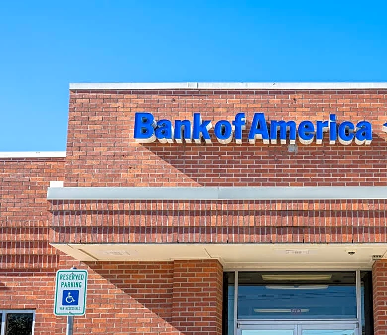 Another Wall Street giant loses its big-bank Buy rating