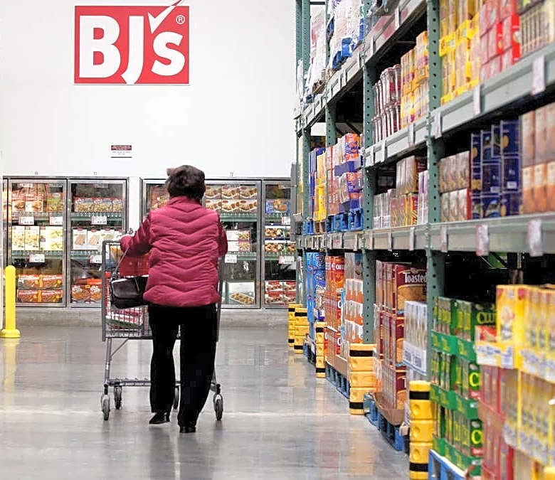 BJ’s Wholesale CEO shifts gears as customers pull back
