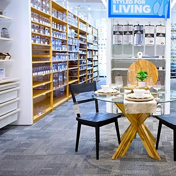 After bankruptcy shutdown, big retail name makes brick-and-mortar comeback