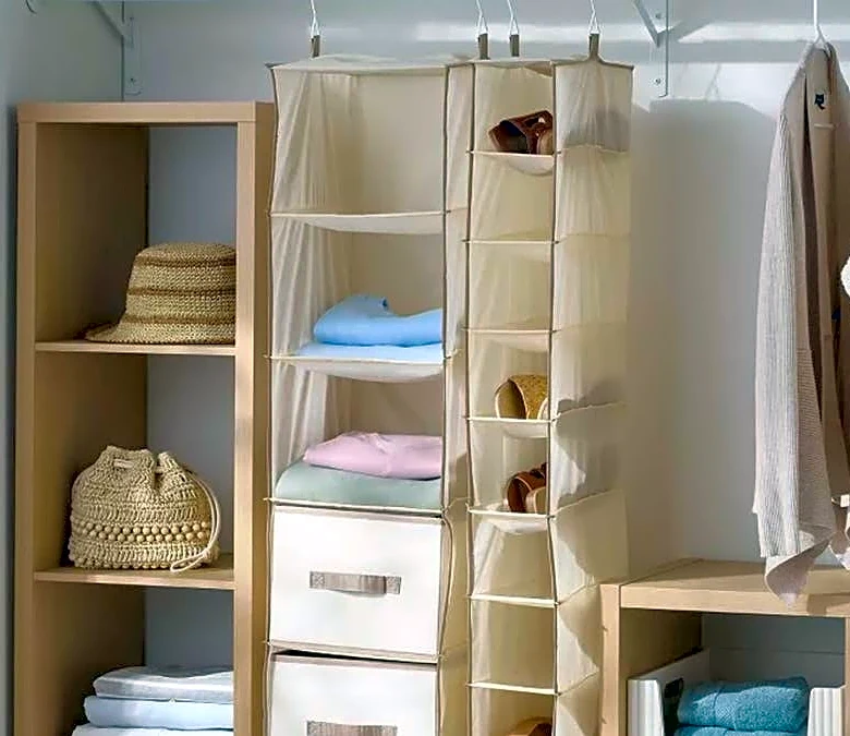 How to maximize space in a small closet