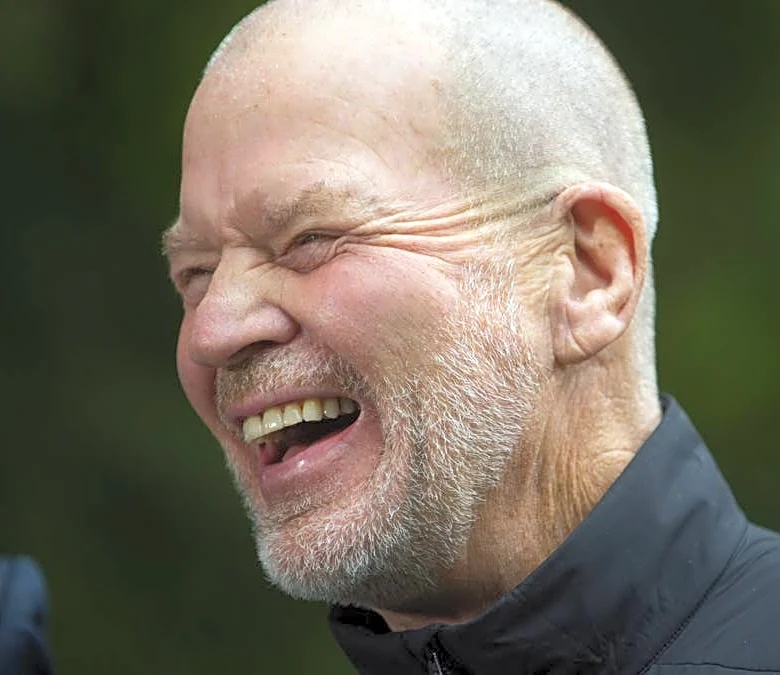 Lululemon flashes eye-catching signal as founder feud cools