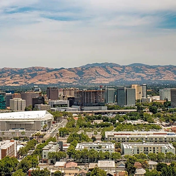 Silicon Valley CEOs increasingly make major sacrifice as Al demand shifts