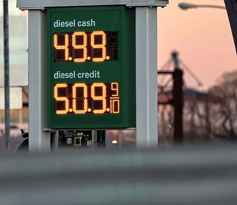 Chevron CEO sends blunt message on oil, the economy