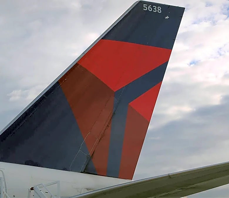 A major airport is getting a second fancy Delta lounge