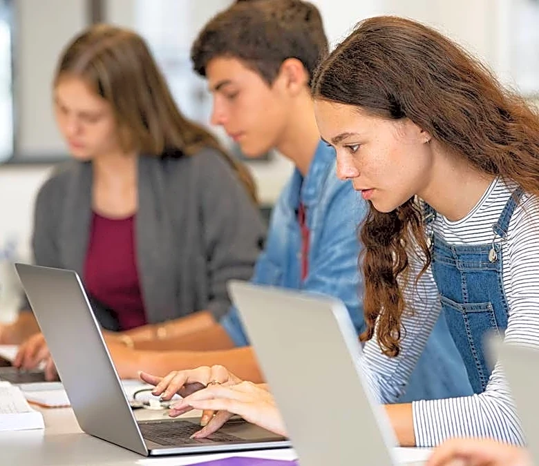 Education Dept enforces critical deadline for borrowers