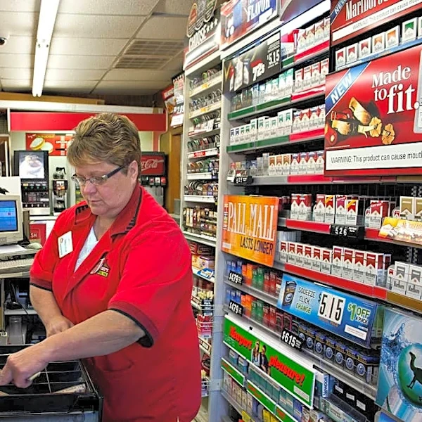 Convenience store giant sells stores, exits market