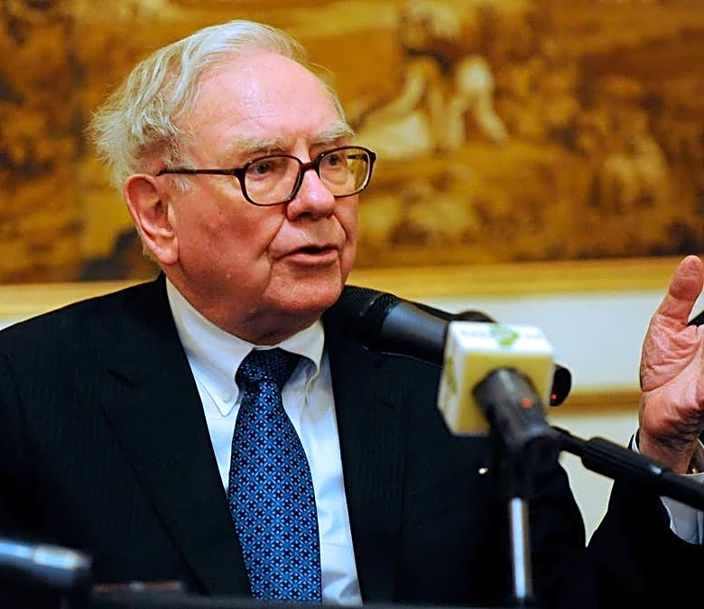 Buffett’s $400 billion war chest stays on the sidelines