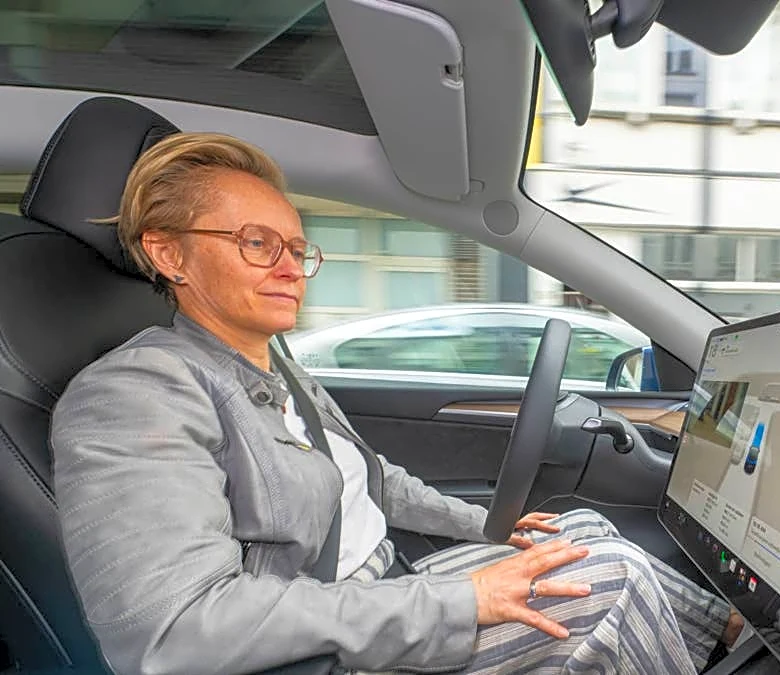 U.S. Senators say Tesla FSD data presents 'urgent safety problem'